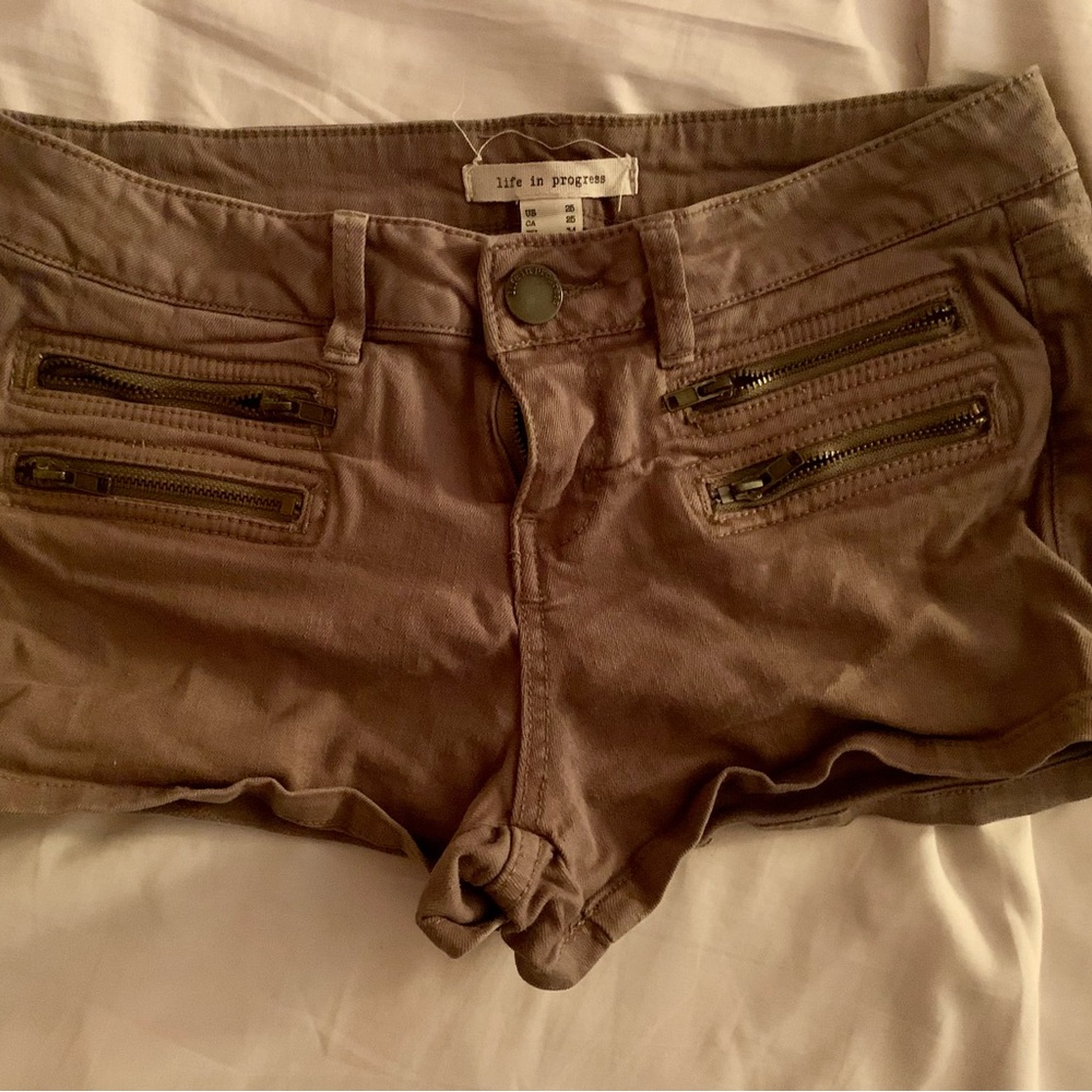 Life in Progress Women's olive Shorts